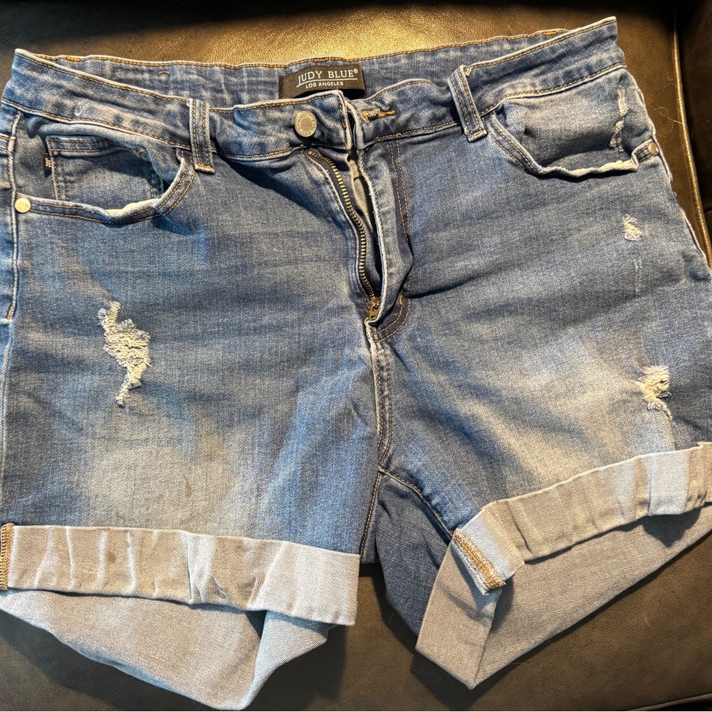 Judy Blue Distressed Cuffed Denim Shorts